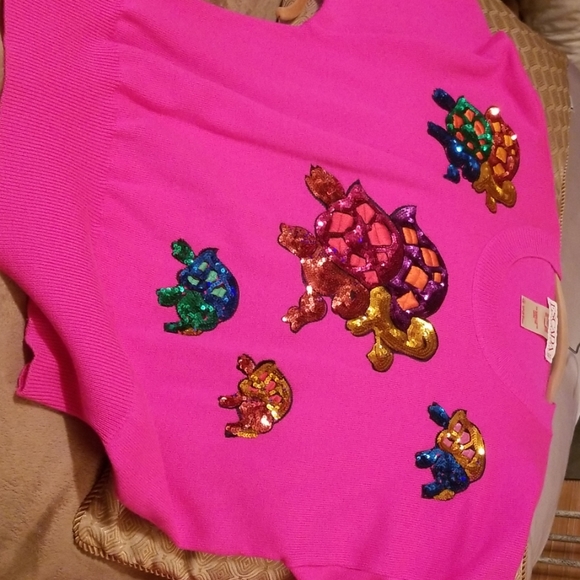 sweater - Picture 4 of 5